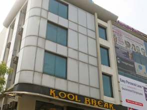 OYO 3499 Tekarees Inn