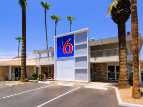 Motel 6 Old town Scottsdale/Fashion Square