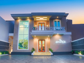 The Horizontal Hotel Pacitan