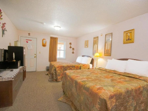 Sunflower Motel