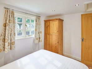 Host Stay Willow Lodge