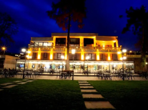 Del Lago Luxury Hotel By Saracoglu
