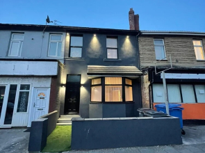Lovely 2-bed Apartment in Blackpool Secret House