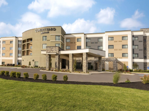 Courtyard by Marriott Cleveland Elyria