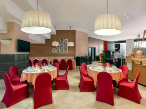 Ramada Plaza by Wyndham Dubai Deira