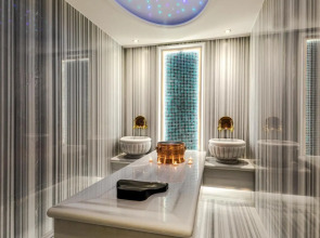 Beethoven Senfoni Hotel