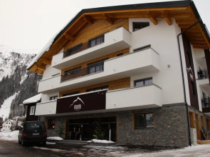 Hotel Toni