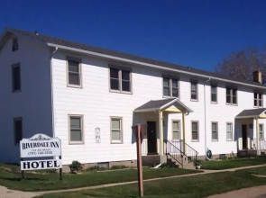 Riverdale Inn