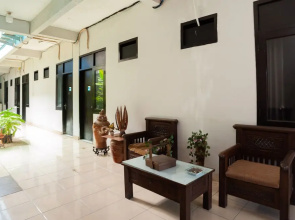 RedDoorz Syariah near Margonda Raya