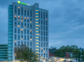 Premier Inn Cologne City Sud Hotel
