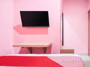 Hotel O Ilir Timur I Near Rsud Siti Fatimah Az-Zahra Formerly Lumendiva Suite