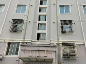 Airport B&B