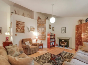 Carrboro Quaint! 2 Mi to Heart of Chapel Hill!