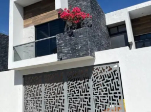 Casa de lujo para 11 personas, con alberca céntrica, pet friendly, con estacionamiento CASA LEYRE