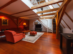 The Three Sisters Hotel