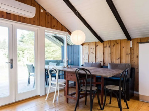 Cozy Cottage Retreat in Blavand-by Traum