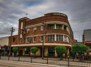 Grand Hotel Rockdale