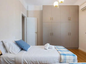 Spark 2-Bedroom Apartment in Athens
