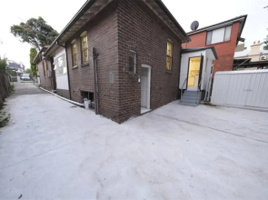 Sydney Burwood 5 Bed with 4 Bath FREE Netflix WIFI