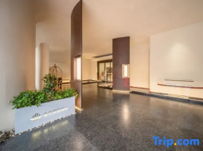 Golden Emperor International Hotel