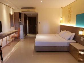 Rita Resort and Residence