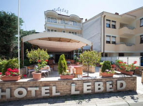 Hotel Lebed