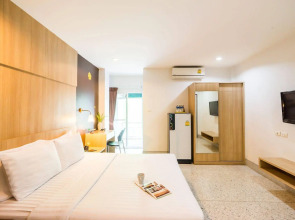 The Fifth Residence Hotel