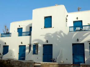 Paraporti Hotel