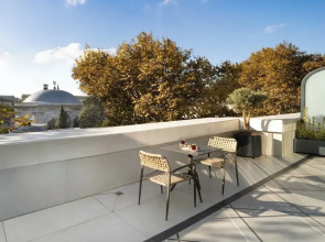 Bentley Hotel Old City