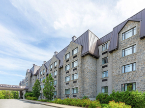 DoubleTree by Hilton Quebec Resort