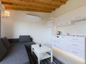 AEGEAN Apartments - Marina & Chios Island View