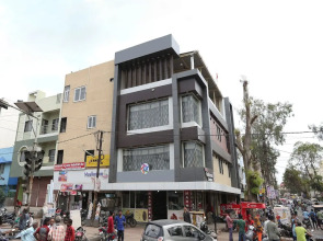 Capital O 12341 Madhuram Landmark