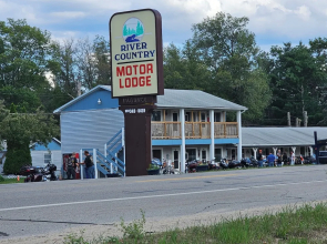 River Country Motor Lodge