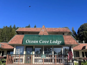 Ocean Cove Lodge Bar & Grill