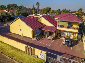 Marle' Lodge Bed & Breakfast
