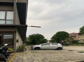 OYO 93998 Three J Living