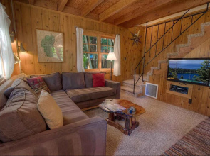 Hudsons Hideaway by Lake Tahoe Accommodations