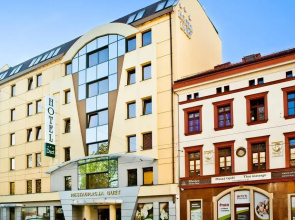 Duet Hotel