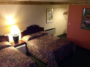 Humboldt Redwoods Inn