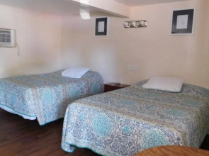 Emerald Isle Motel