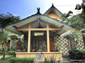 Mettaloka Guest House and Art Space