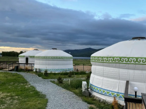 Юмарт озеро Талкас База семейного отдыха