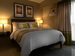 Bellini Suites at Presidio Lakefront