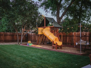Sacramento Guest House w/ Patio ~ 5 Mi to Downtown