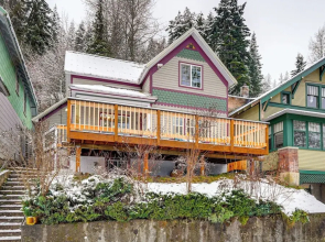 13 Mi to Skiing: Downtown Wallace Home w/ Deck