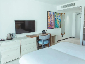 CA Sand Dune Hotel