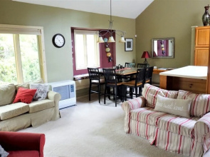 Pet Friendly Ski Vacation Condo in Waterville Valley Resort - Fri1v