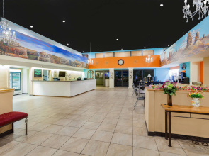 Howard Johnson by Wyndham Yuma