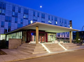 University of Calgary - Seasonal Residence