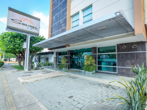 Hotel Ayenda Seven